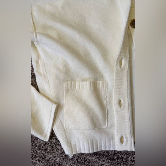 Free People Luna Cardigan Sweater in Ivory Size XL Cropped Sweater Cream Revolve - Picture 6 of 9